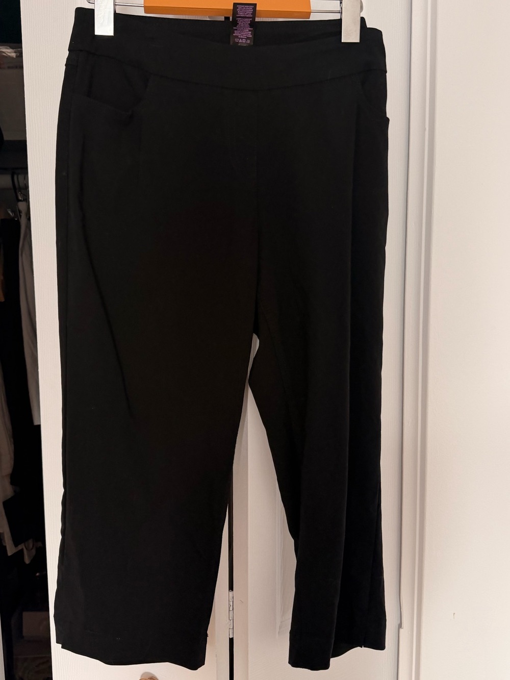 Black Capris Women's Pants
